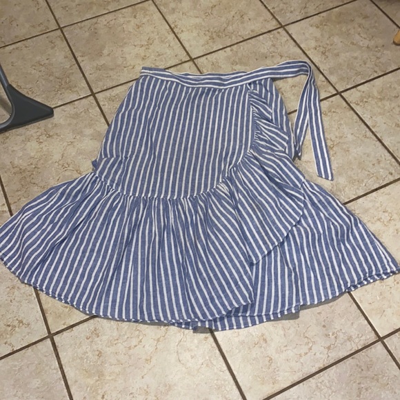 Chaps | Blue and White Striped | Wrap Skirt with Ruffle Trim | Size Small - Picture 1 of 13